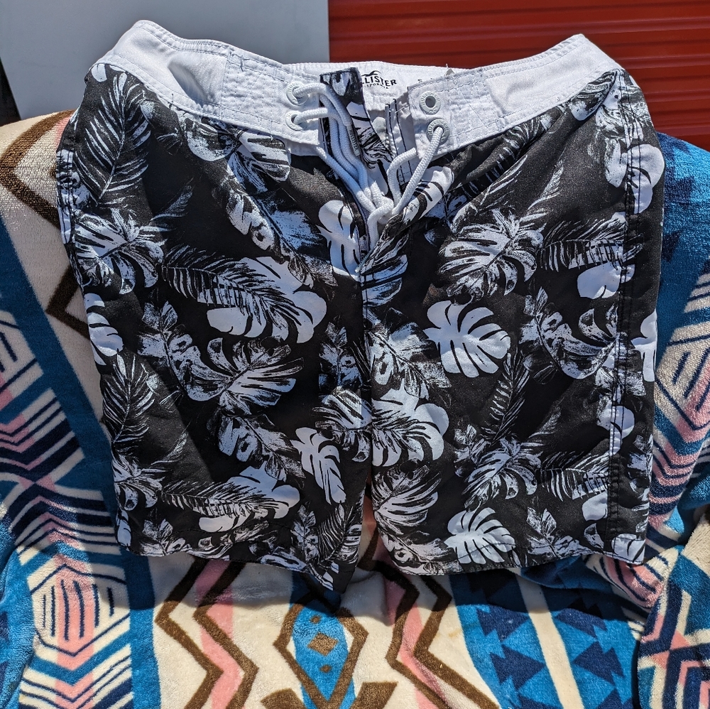 Hollister board shorts